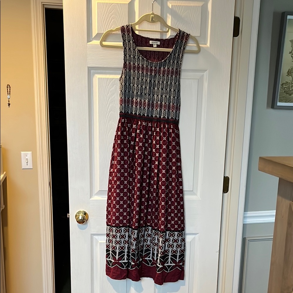 Max Studio Black and White Sleeveless Sundress